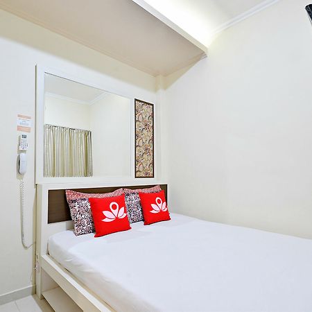 Zen Rooms Cideng Barat 雅加达 外观 照片