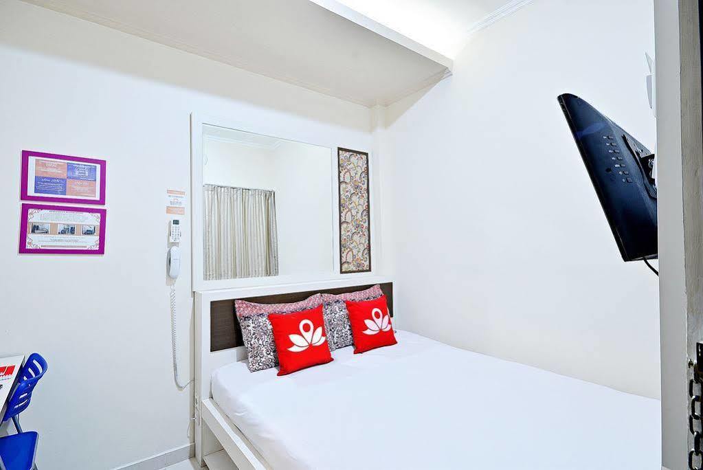 Zen Rooms Cideng Barat 雅加达 外观 照片
