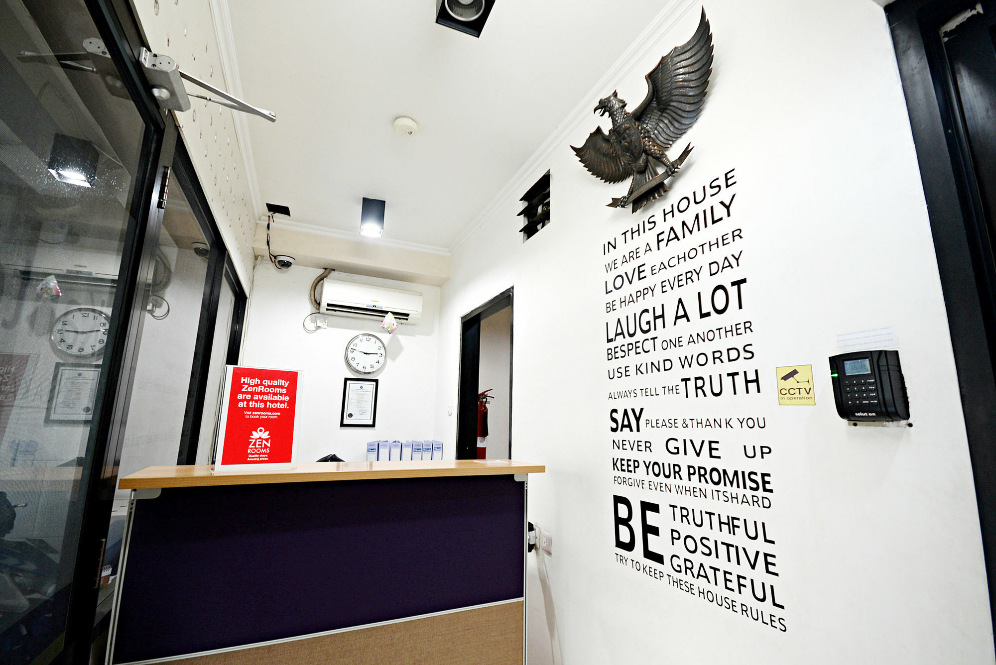 Zen Rooms Cideng Barat 雅加达 外观 照片